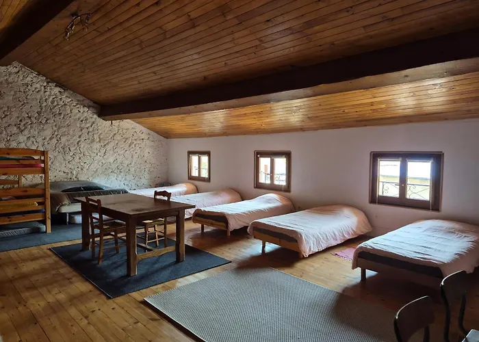 La Maison De Leonie * Camurac